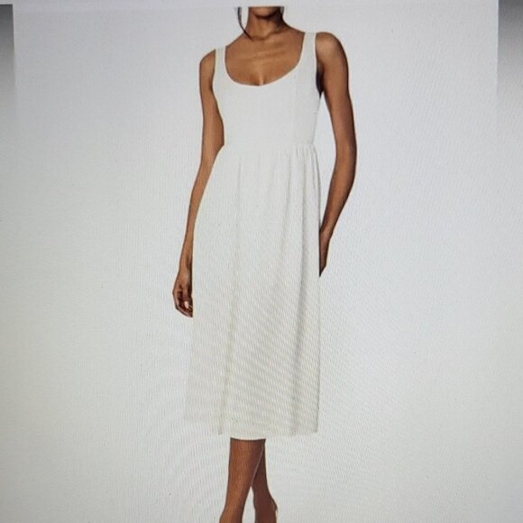 WeWoreWhat Dresses & Skirts - WeWoreWhat Corset Satin Charmeuse Midi Dress in Whisper White NWT Size Medium